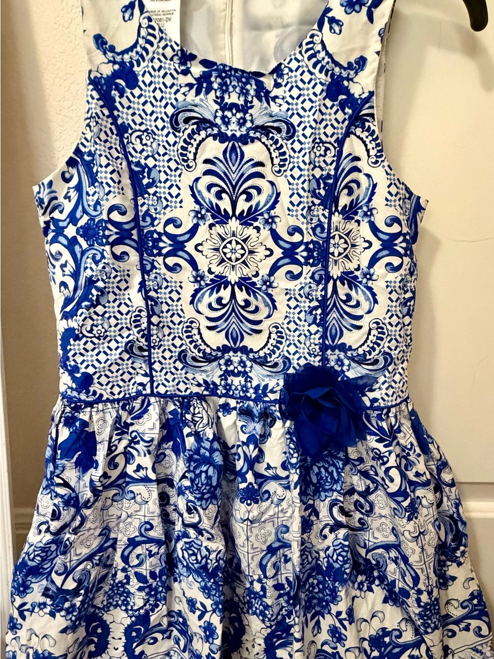 Bonnie Jean Blue & White Floral Tile-Print Sleeveless Dress Top